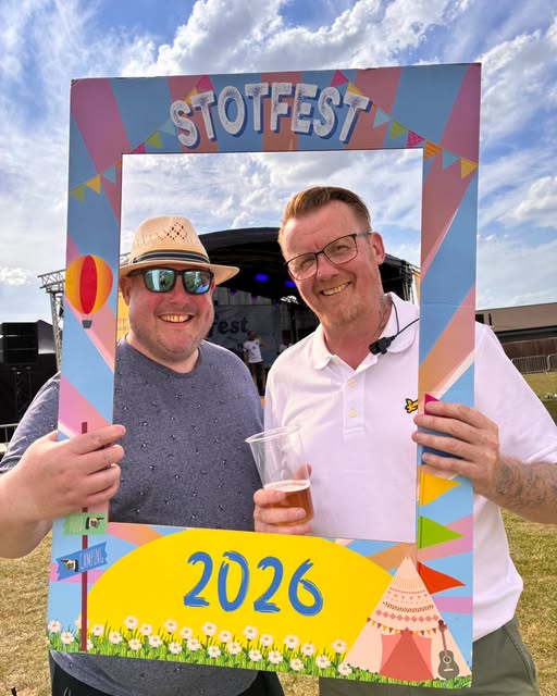 Mayor and Deputy volunteering at Stotfest